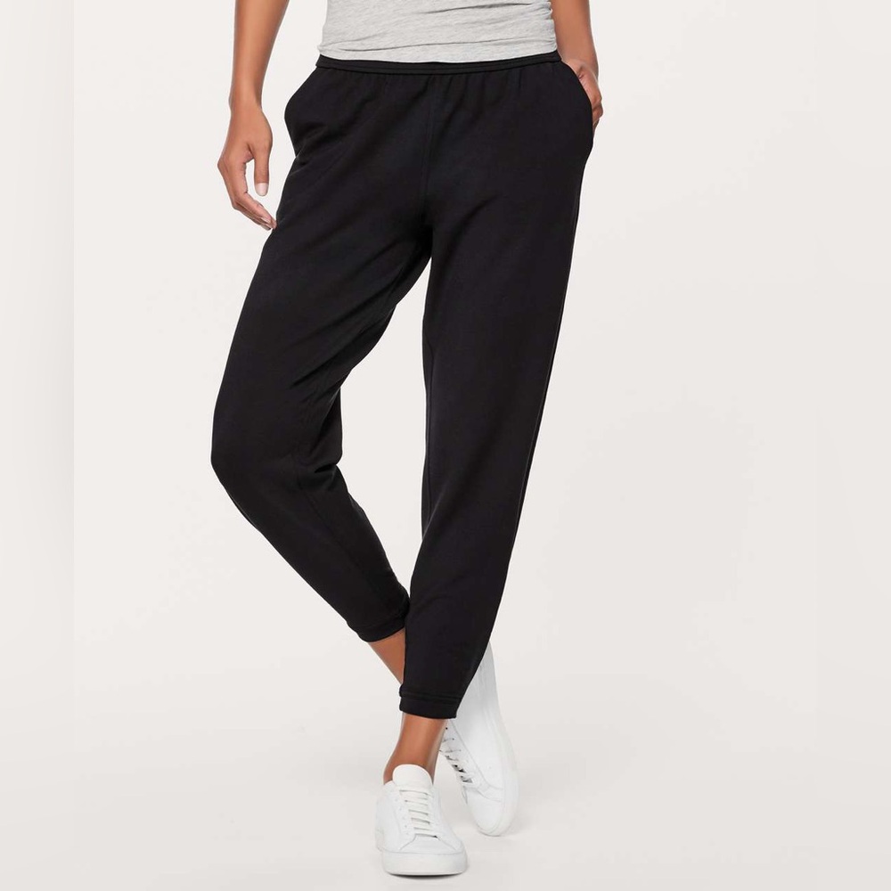 Lululemon Twisted & Tucked High Rise Pants Joggers Activewear Yoga Workout Gym